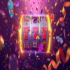 618Slot APK Mobile App မှတစ်ဆင့် Myanmar ဘောလုံးပွဲ Live Betting ပြုလုပ်နေသောမြင်ကွင်း